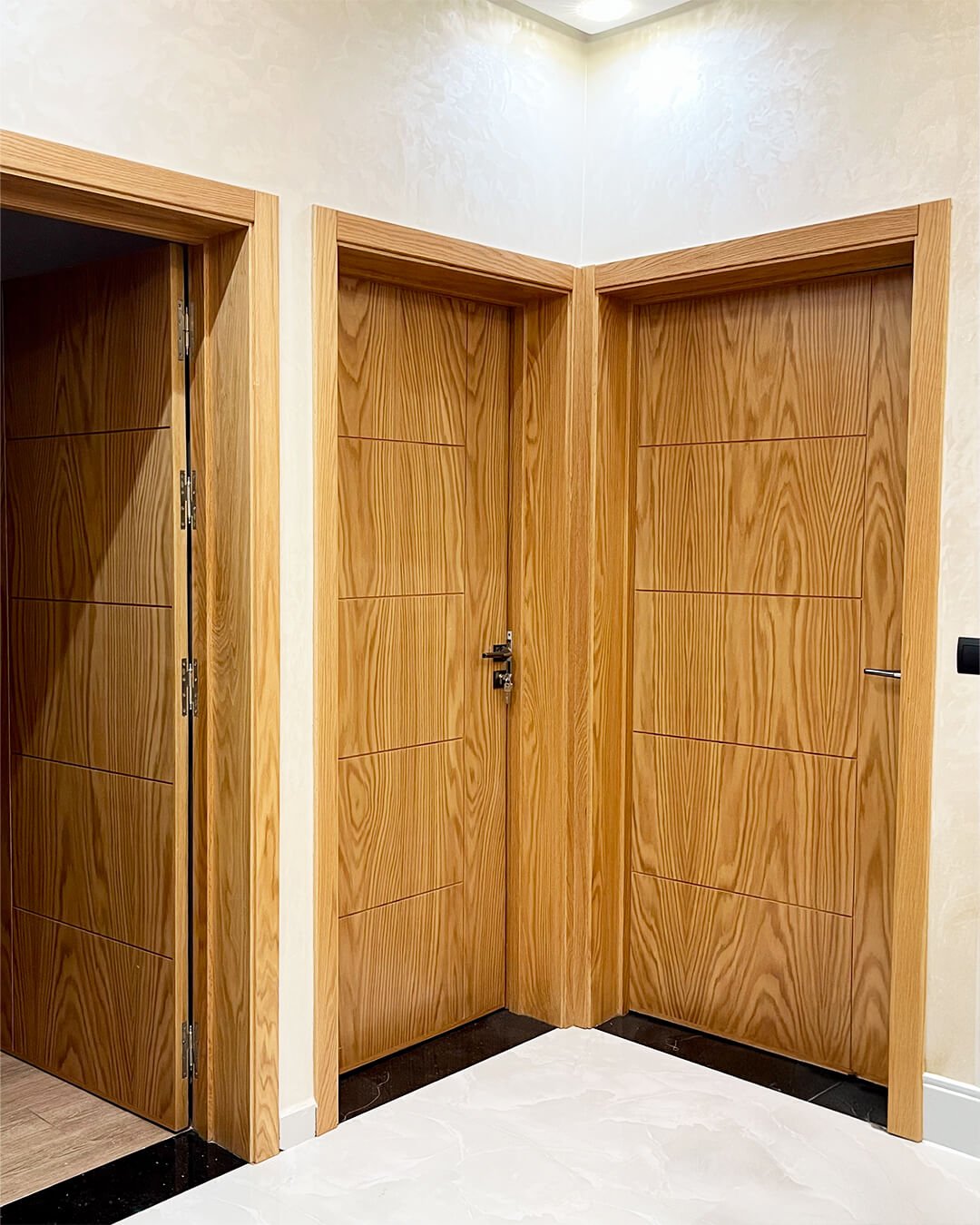 Portes intérieures en chêne fabriquées sur mesure par BOALUM